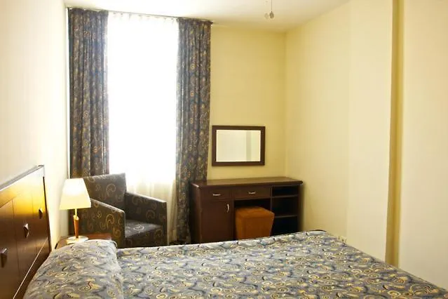 Hotel apartamentowy Baran Airport 3*