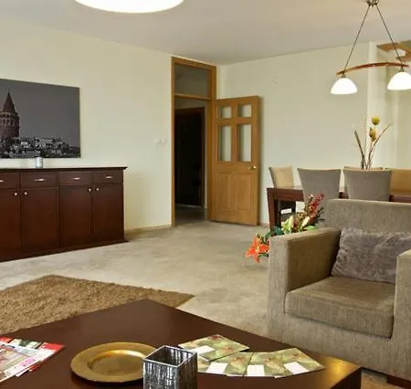 Apartmanhotel Baran Airport 3*