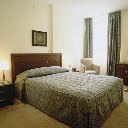 アパートホテル Baran Airport 3*